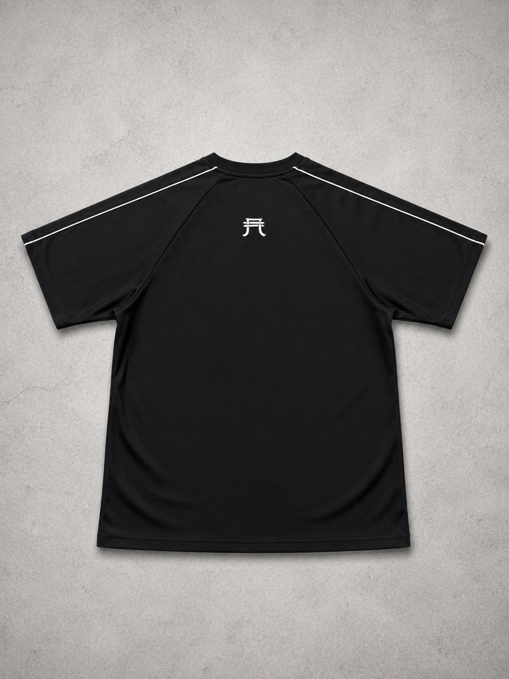 THA RAGLAN TEE