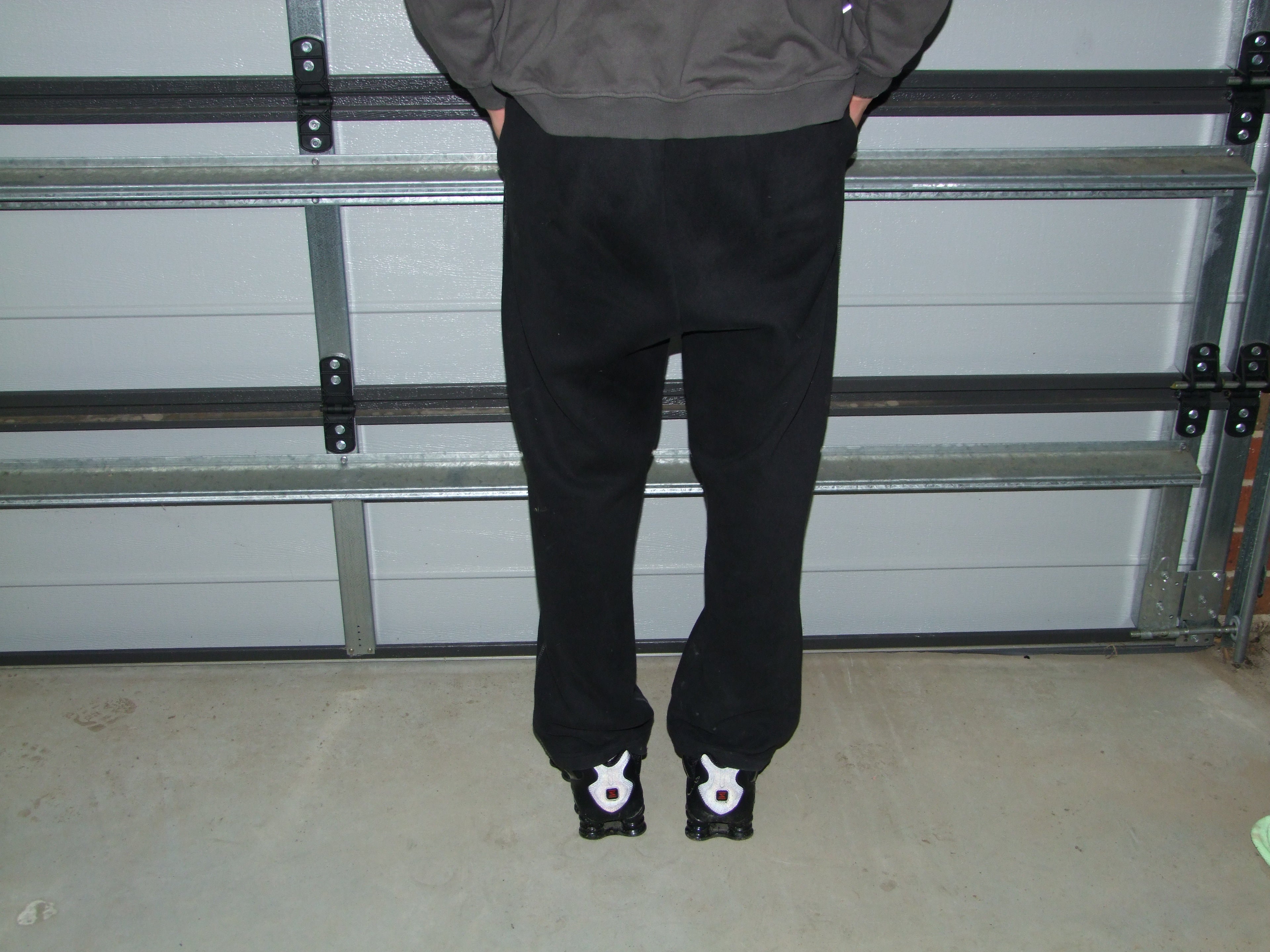 THA STITCHED SWEATS