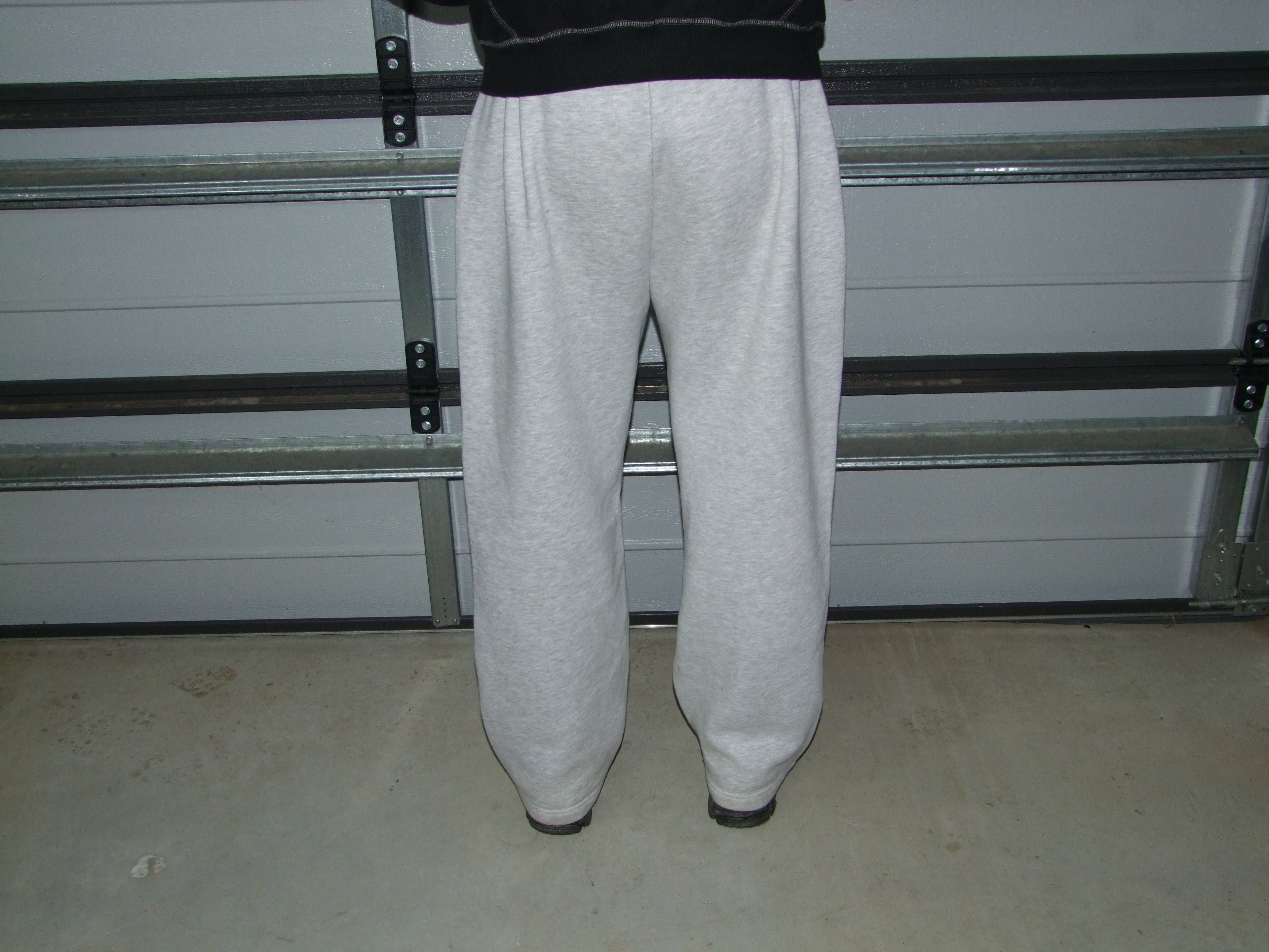 THA STITCHED SWEATS